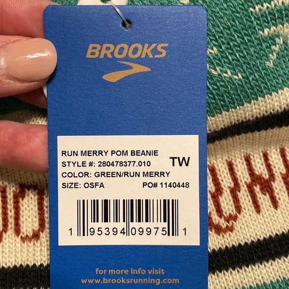 BROOKS running heritage Pom beanie - Picture 4 of 4